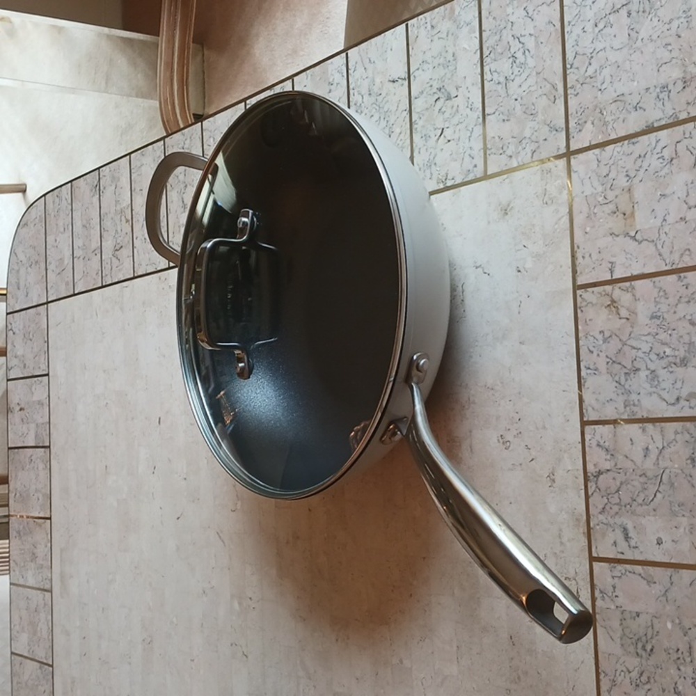 Stir Fry Wok Pan, 11" forged aluminum/w- Lid "Cooks Essentials"/QVC gray,,NEW